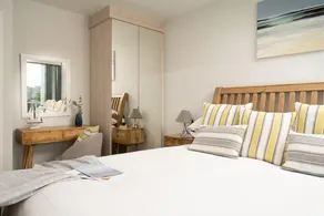 Starboard is a one bedroom apartment with high spec, modern and stylish interior - Image 4