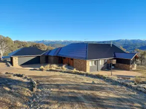 Spectacular Mountain Retreat 'Rangeview' - Image 4
