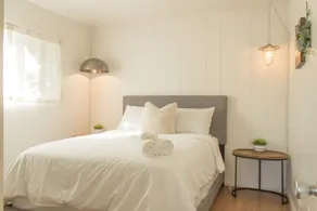 Chill Avocado Apartment with Responsive Host - Image 4