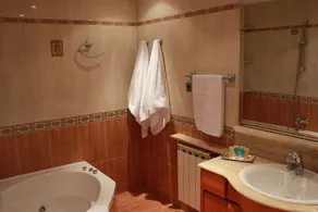 FULL APARTMENT OUTSIDE 20 'FROM BARCELONA. HUTB-017731. - Image 5