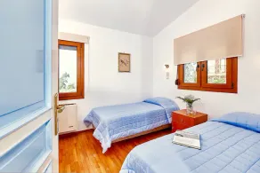 Villa Karteros with private swimming pool - Five Bedroom Villa, Sleeps 11 - Image 4