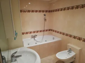 Detached villa, 2 separate floors, private pool and pet friendly! - Image 3