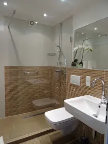 Dream apartment with ocean views on the first row, featuring underground parking - Image 4