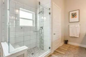 MODERN & SPACIOUS RENTAL IN DOWNTOWN FT WORTH'S SOUTHSIDE, WALK TO EVERYTHING! - Image 5