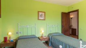 L'ALCOVA 8&2, Emma Villas - Image 2
