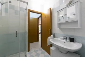 Niko's House Salò near Lake & beach - Happy Rentals - Image 3