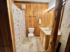 Lake cabin - Image 4