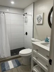 3 Minutes from Tucson Medical Center-Cozy Modern Retreat. - Image 3