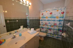 L'escapade parfaite avec piscine chauffée, jacuzzi et slip de bateau - Image 3