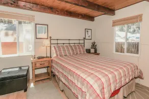 Sommerhus i Pines -1BR / 1BA / Gå til skibus / WiFi / GRATIS 2 timers cykel- / kajakudlejning! - Image 4
