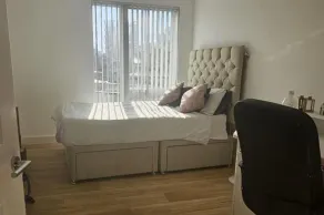 London Apartment-Next to 02- Balcony - Image 4