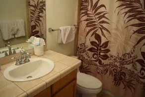 Budget Friendly, Condo Standard avec courte promenade de la plage - Image 3