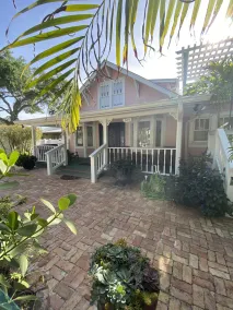 Porch Suite Historic Downtown Stuart - Image 4