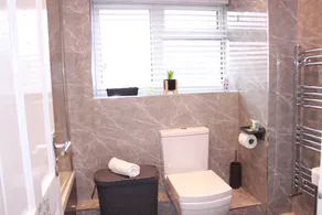 6guests-parking-nearstansted-accessible - Image 4