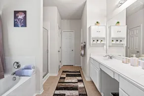 Perfect getaway with pool,hot tub and private gym - Image 4