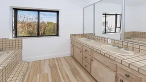 LUXURIOUS - LOS ANGELES - HOME-PANORAMIC VIEW-POOL-SPA & Near Universal Studios - Image 4