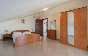Apartment Poljana Lvii - Image 4