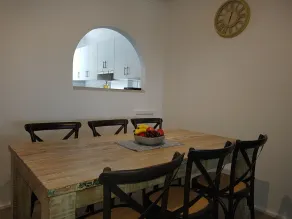 Highly rated 2 bedroom self contained apartment in a fantastic location - Image 5