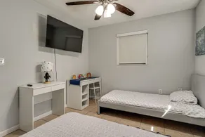 Miami Area Work & Play Hub! Near I-75 & SR 826 - Image 5
