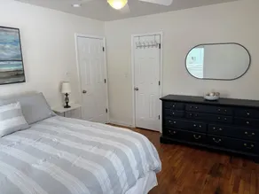 John's Beachside Cottage -- Short Walk To Terrific Lake Michigan Beach - Image 4
