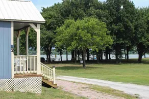 Lakefront Cabin, Lake Lewisville, Ski, Båd, Fisk, Svøm! 18 + acres! - Image 4