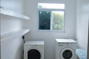 Propriété de 2 chambres en bord de mer à Westmoreland - Image 2