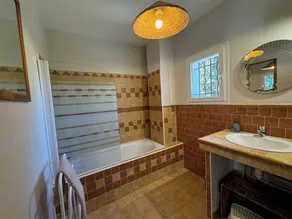 Fått 4 stjärnor inredda hus med trädgård och pool - Image 2