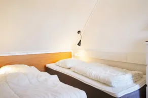 5 person holiday home on a holiday park in Gudhjem - Image 4