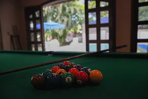 Maravilhosa Casa com Lazer Completo: Piscina, Rio, Salão de Jogos, Quadra e Mais - Image 4