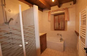 Property with 2 houses (10 and 4 people) and 2 heated swimming pools - Image 4