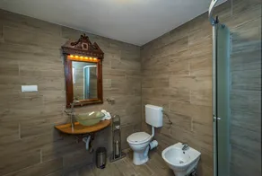 Villa Art hus med pool og en smuk udsigt over floden Mirna-dalen - Image 4