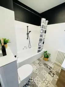 Spacious 1bed in City Center - Image 2
