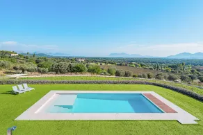 Brand new luxury villa with 7 bedrooms, private pool and stunning sea views - Image 4