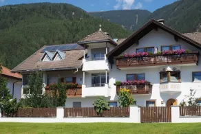 Appartement with beautiful view and balcony - Image 4