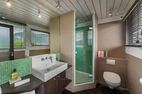 Exceptionnelle Villa Hollywood au bord du Lac d'Annecy - Image 3