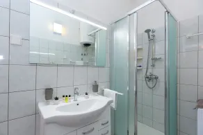 One bedroom apartment with air-conditioning Poreč (A-7265-a) - Image 2
