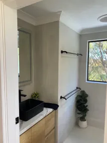 Bayside Beach House Living - Image 2