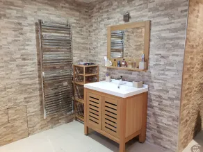 Lovely loft with private pool - Image 3