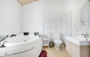 3 Bedroom Stunning Home In Sjællands Odde - Image 3