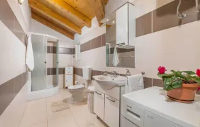 Premium Two-Bedroom Apartment/BEACH 5 minutes/GARDEN - Image 2