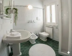Imperia City apartment - Image 4