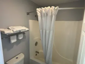 Clairmont Inn - Image 4