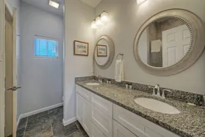 6BDR Bay Haven w/ Shared Waterfront Pool + Boat Dock | Keeper Trout by AvantStay - Image 2