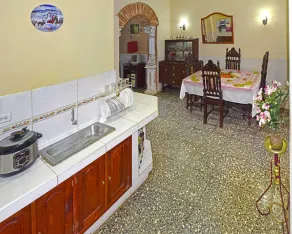 Hostal Los Arcos - Image 2