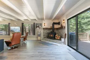 Tahome Lodge - Dog Friendly Retreat with Private Hot Tub, Remote Workspace, Near Hiking - Image 2