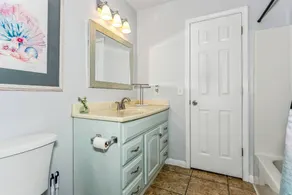 Our Quiet Beach Getaway - Budget Friendly Gulf Breeze Home Close to Pcola Beach - Image 3
