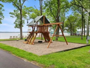 Cabin Retreat Steps from Gull Lake! - Image 4