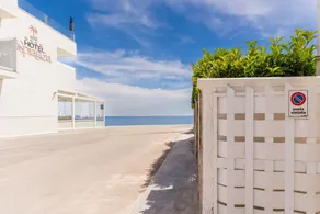 Villa Telia Directly on the Beach with Terrace; Pets Allowed, Parking Available - Image 4