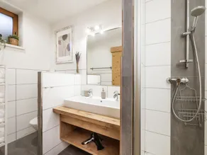 Appartement de 135 m² avec une grande terrasse ensoleillée pour 6-11 personnes - Image 4
