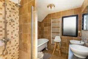 House with indoor pool - Image 3